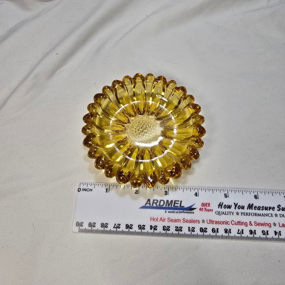 Vintage Amber Glass Sunflower Ashtray Trinket Dish Mid Century Scalloped Petal - Picture 1 of 10